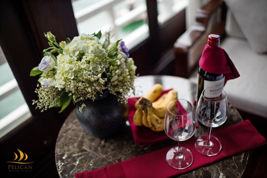 Pelican Classic Cruise Hạ Long Zimmer foto